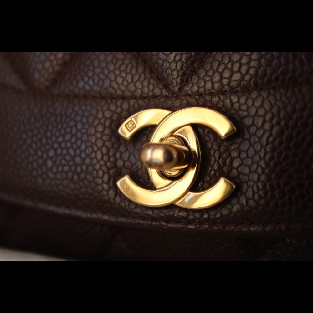 ❌SOLD❌Chanel Caviar Diana Cocoa Brown w/ 24k GHW - Picture 12 of 16